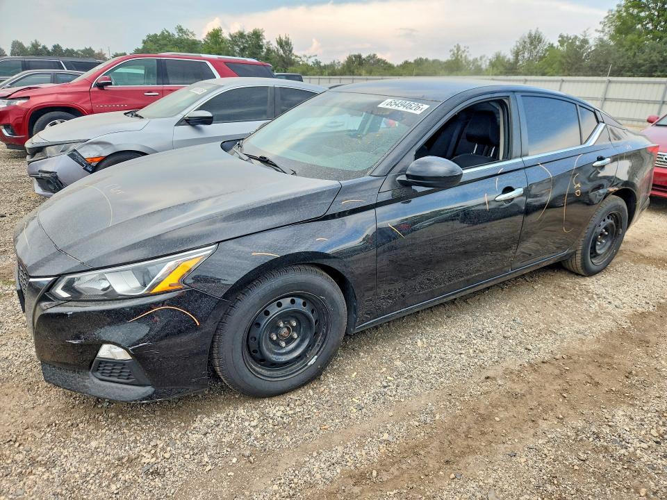 NISSAN ALTIMA 2019 with VIN 1N4BL4BV7KC250620 - Photo from auction