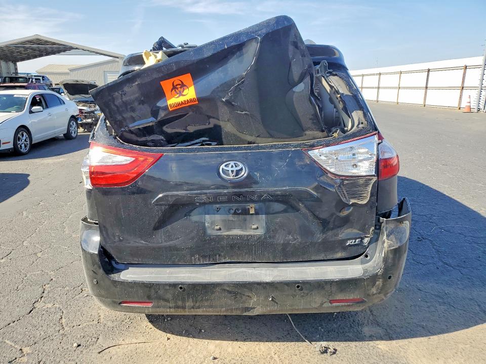 Photo 6 from auction – 2015 TOYOTA SIENNA with VIN 5TDYK3DC5FS649088