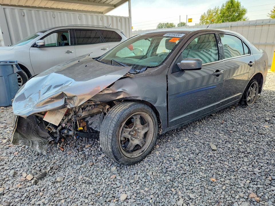 FORD FUSION 2010 مع رقم تعريف المركبة 3FAHP0HA5AR368712 - صورة من المزاد