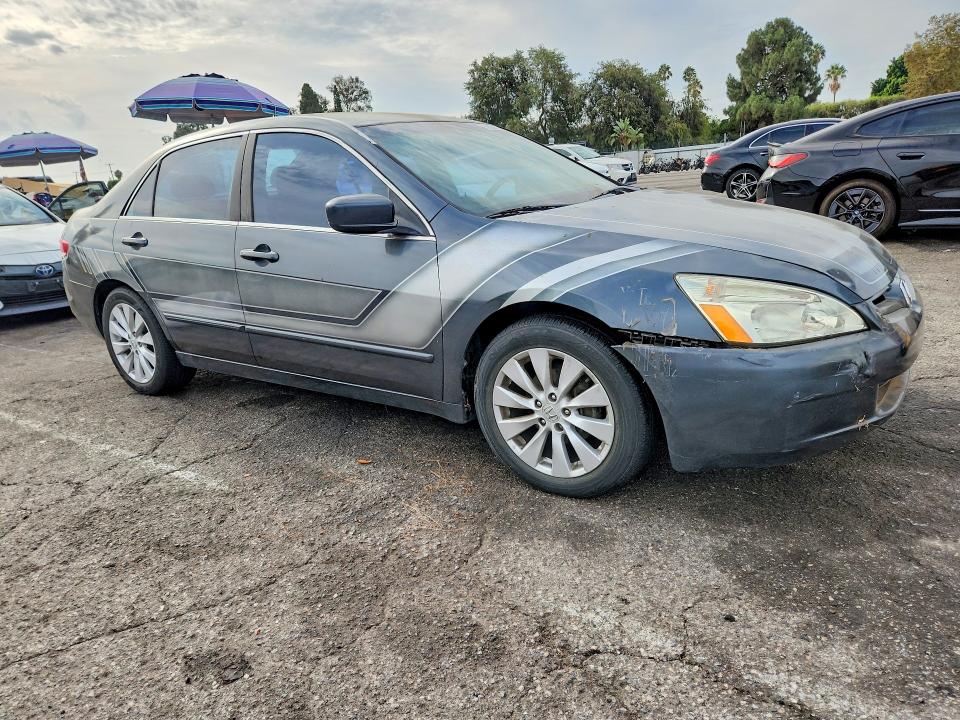 Photo 4 from auction – 2004 HONDA ACCORD with VIN JHMCM563X4C010859