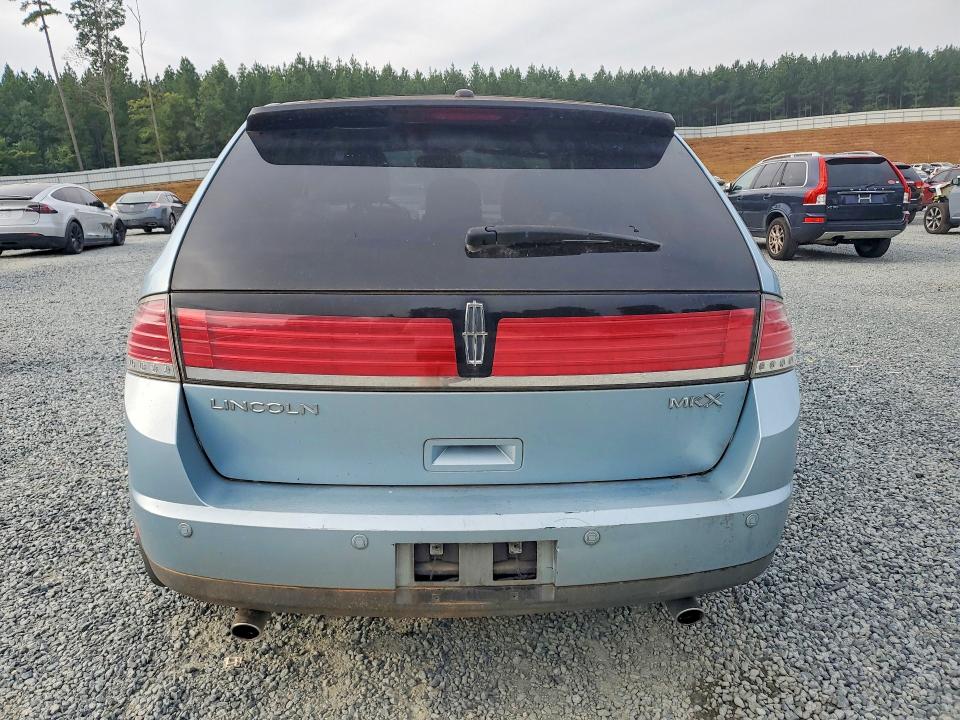 Photo 6 from auction – 2008 LINCOLN MKX with VIN 2LMDU68CX8BJ13679