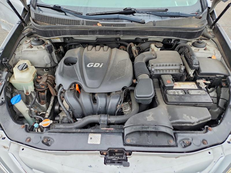 Photo 11 from auction – 2012 HYUNDAI SONATA with VIN 5NPEB4AC1CH381400