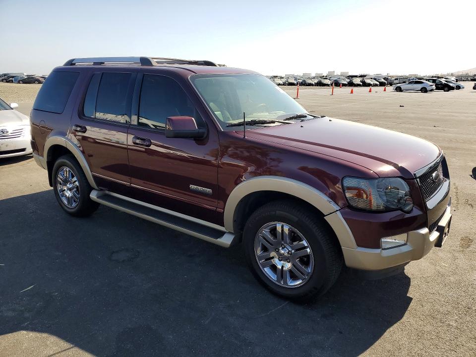 Photo 4 from auction – 2007 FORD EXPLORER with VIN 1FMEU64E07UA52522