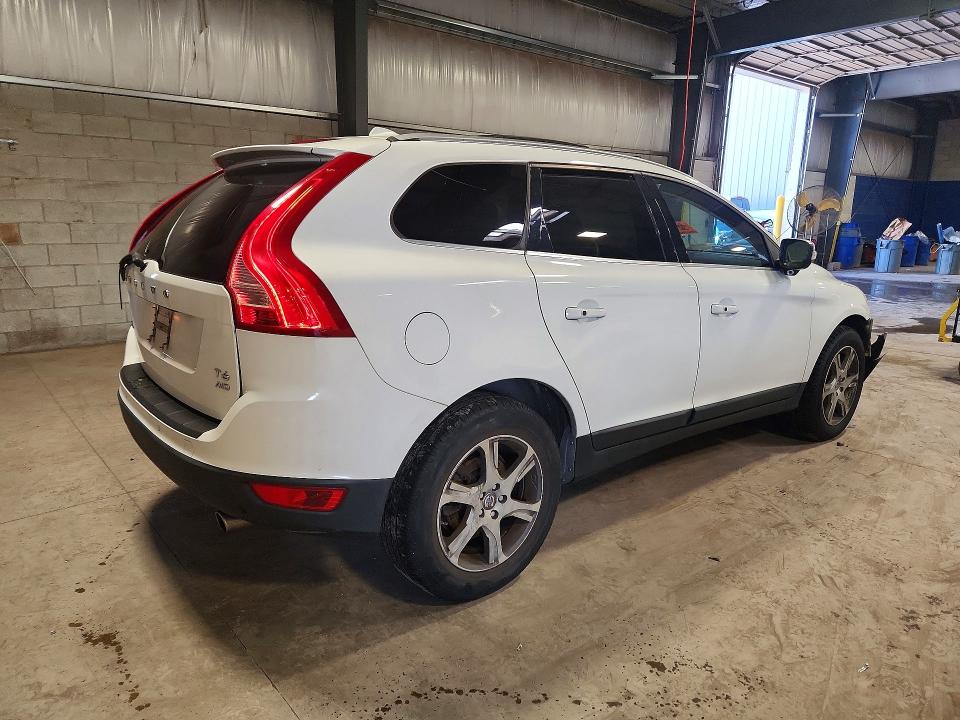 Photo 3 from auction – 2013 VOLVO XC60 with VIN YV4902DZXD2420710