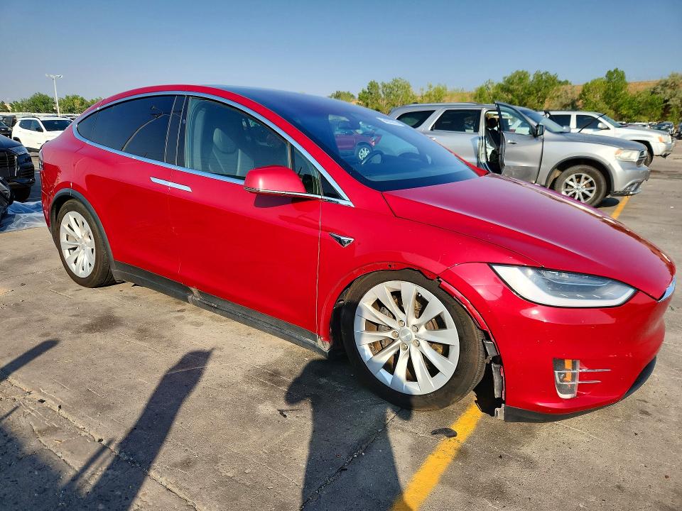 Photo 4 from auction – 2019 TESLA MODEL X with VIN 5YJXCDE20KF214501