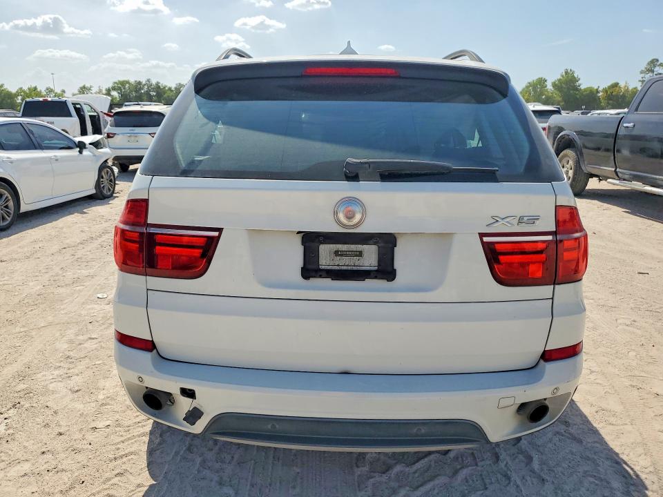 Foto 6 de la subasta – 2012 BMW X5 con VIN 5UXZV4C55CL752978