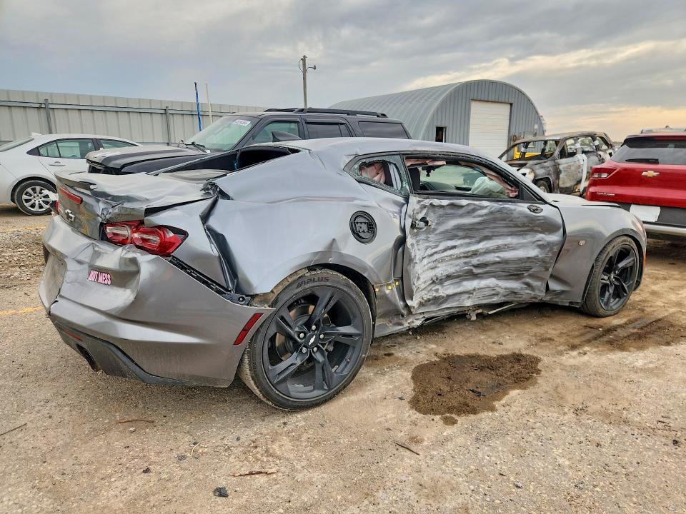 Photo 3 from auction – 2019 CHEVROLET CAMARO with VIN 1G1FB1RX2K0144574