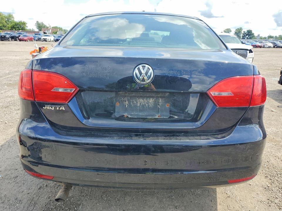 Photo 6 from auction – 2014 VOLKSWAGEN JETTA with VIN 3VW2K7AJ7EM254969