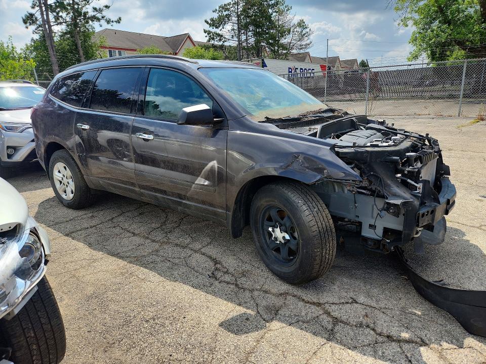 Photo 4 from auction – 2016 CHEVROLET TRAVERSE with VIN 1GNKVFKD6GJ208313