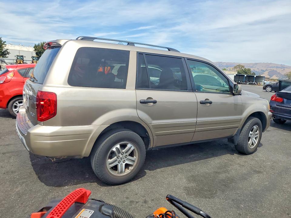 Photo 3 from auction – 2004 HONDA PILOT with VIN 2HKYF18464H616678