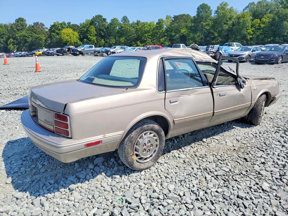 Photo 3 from auction – 1996 OLDSMOBILE CIERA with VIN 1G3AJ55M1T6384348