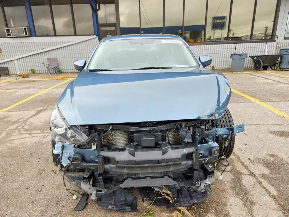 Photo 5 from auction – 2015 MAZDA 3 with VIN 3MZBM1W75FM167397