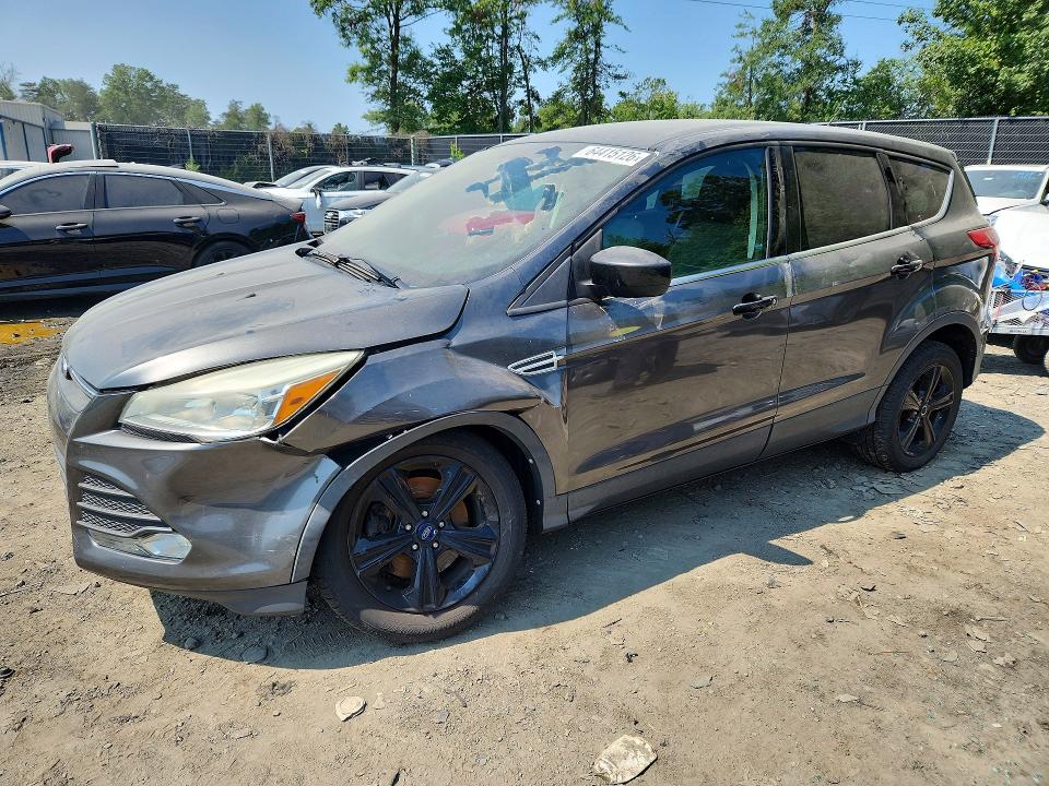 FORD ESCAPE 2015 with VIN 1FMCU9GX6FUB46053 - Photo from auction