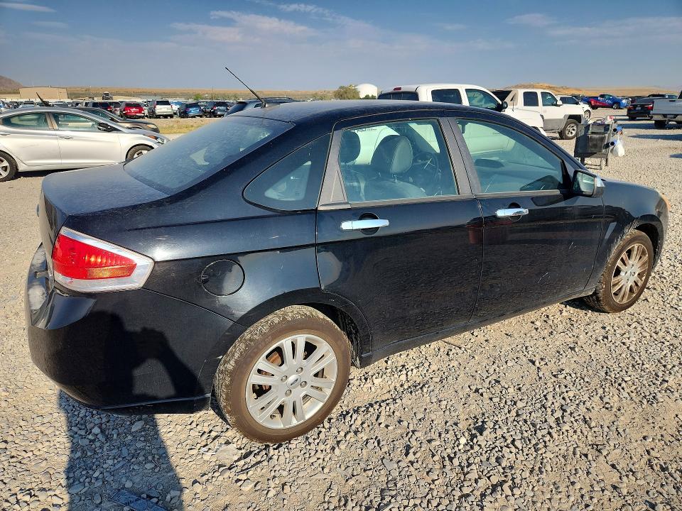 Photo 3 from auction – 2011 FORD FOCUS with VIN 1FAHP3HN9BW107084