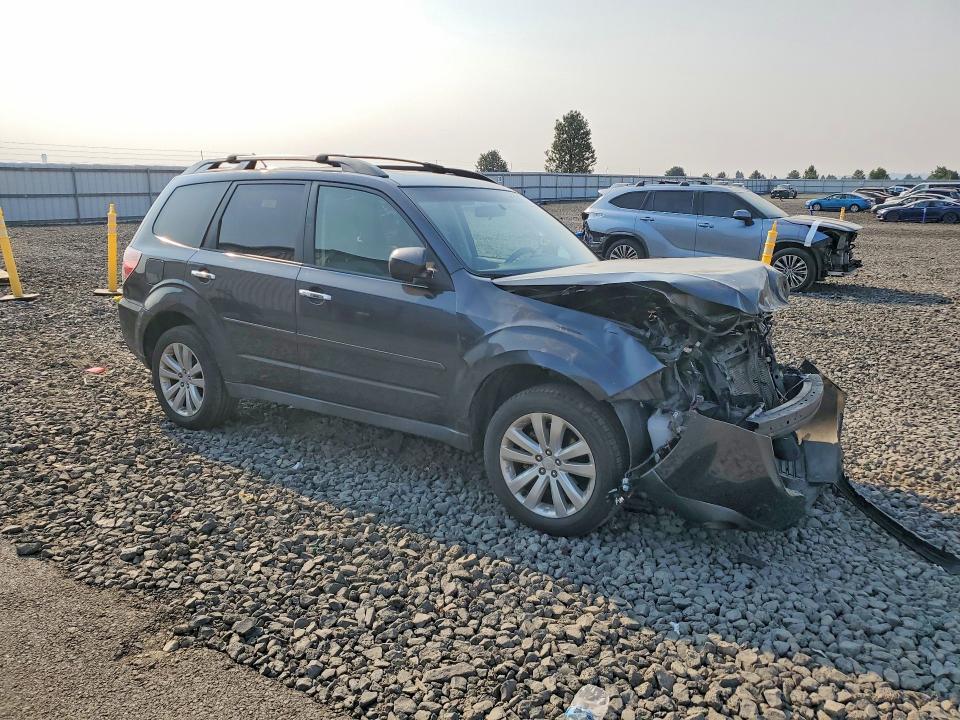 Photo 4 from auction – 2012 SUBARU FORESTER with VIN JF2SHADC3CH408012