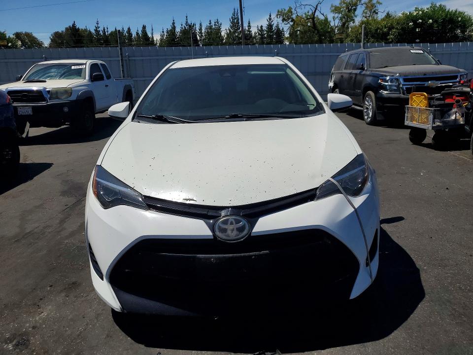 Photo 5 from auction – 2018 TOYOTA COROLLA with VIN 2T1BURHE6JC029916