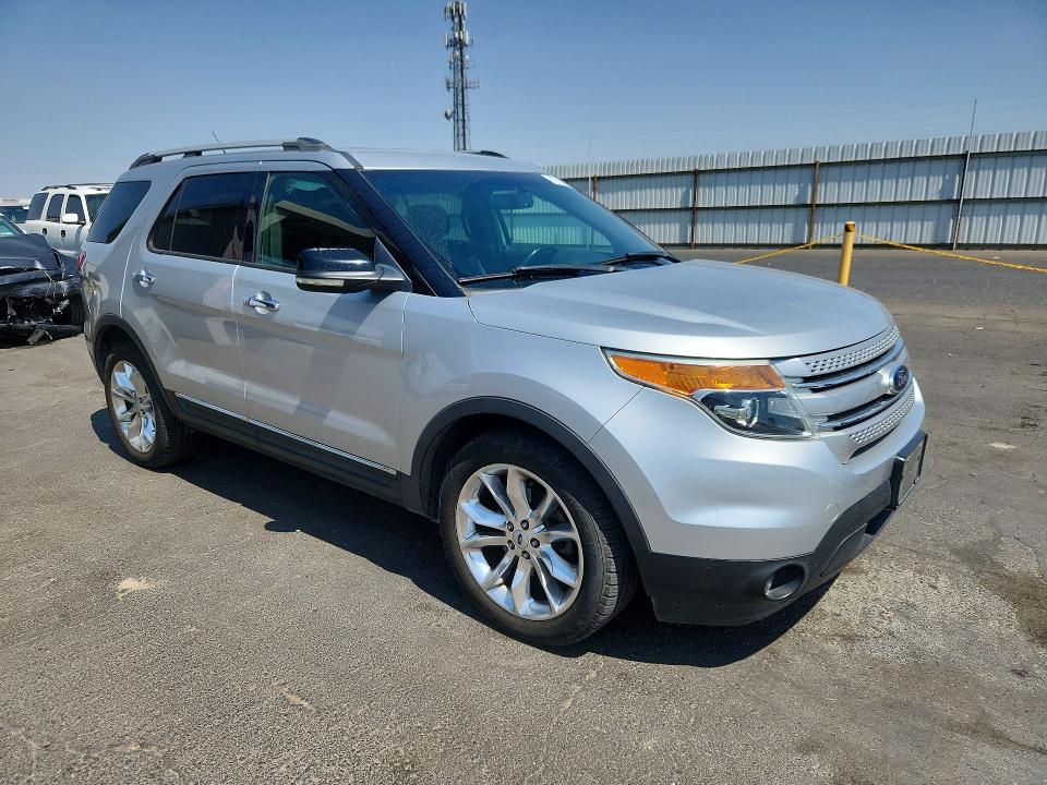 Снимка 4 от търг – 2013 FORD EXPLORER с VIN 1FM5K7D81DGA63027