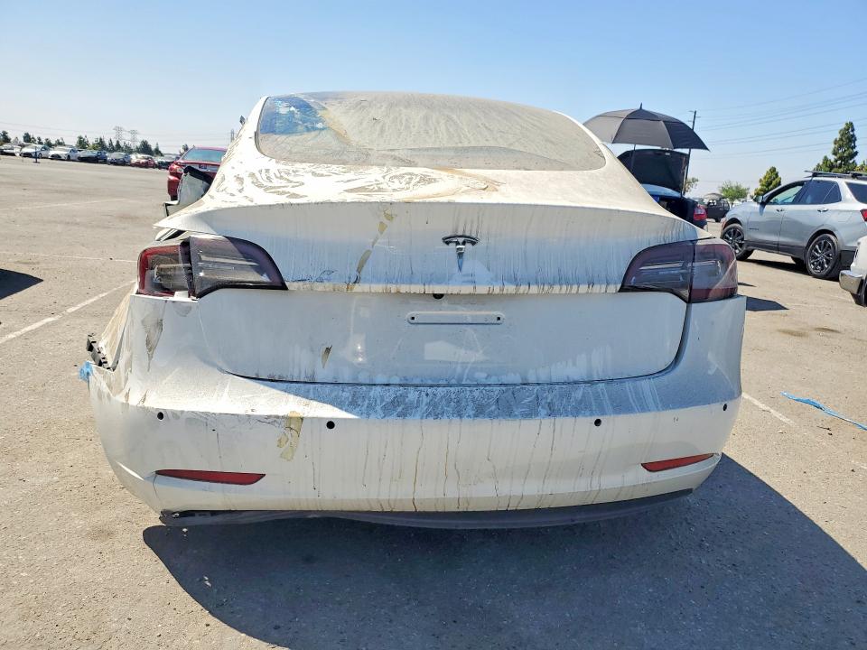 Photo 6 from auction – 2022 TESLA MODEL 3 with VIN 5YJ3E1EA6NF242550