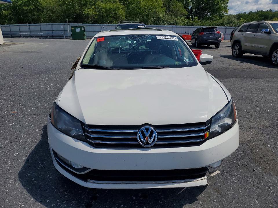 Photo 5 from auction – 2014 VOLKSWAGEN PASSAT with VIN 1VWBN7A36EC066244