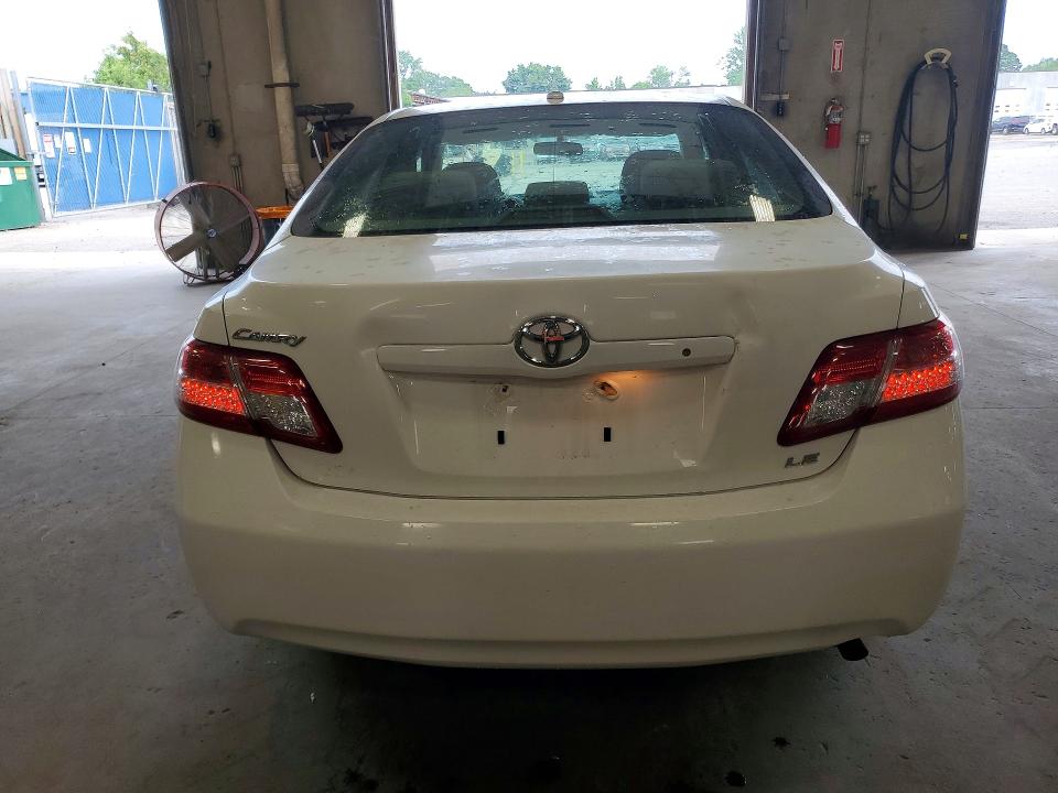 Photo 6 from auction – 2011 TOYOTA CAMRY with VIN 4T4BF3EK2BR180260
