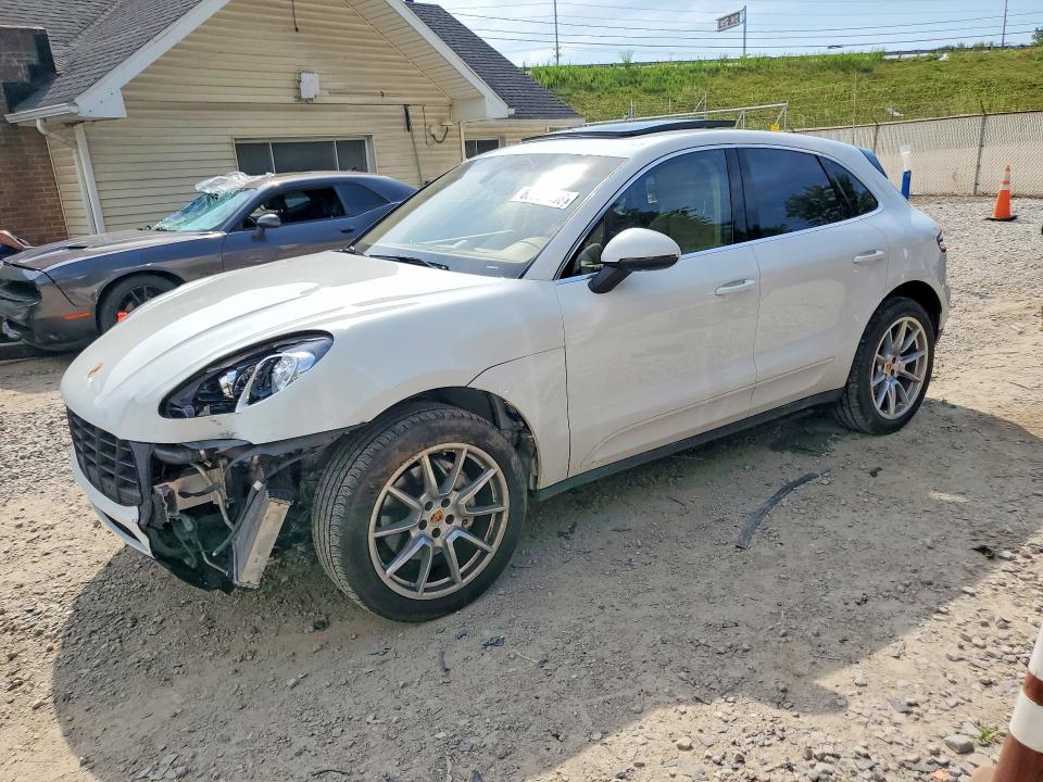 PORSCHE MACAN 2015 with VIN WP1AB2A58FLB44650 - Photo from auction