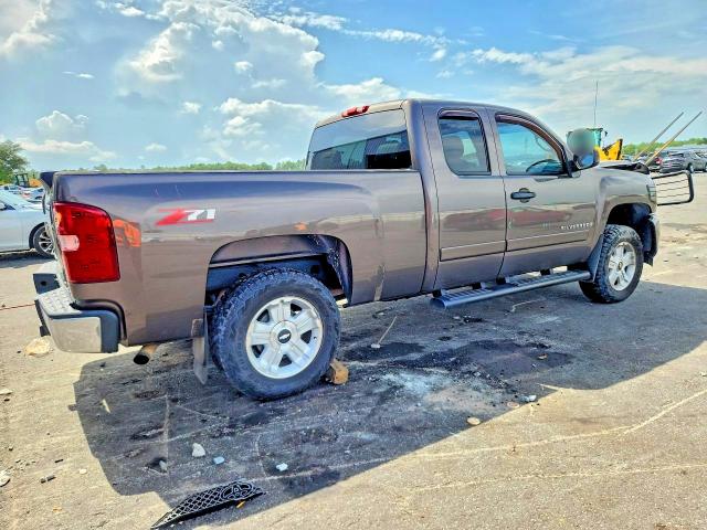 Photo 3 from auction – 2008 CHEVROLET SILVERADO with VIN 2GCEC19J681128970