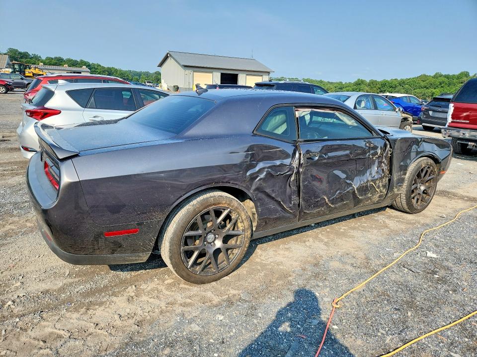 Photo 3 from auction – 2016 DODGE CHALLENGER with VIN 2C3CDZBT7GH101494