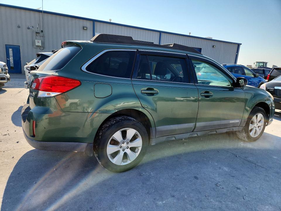 Photo 3 from auction – 2010 SUBARU OUTBACK with VIN 4S4BRBCC3A3349794