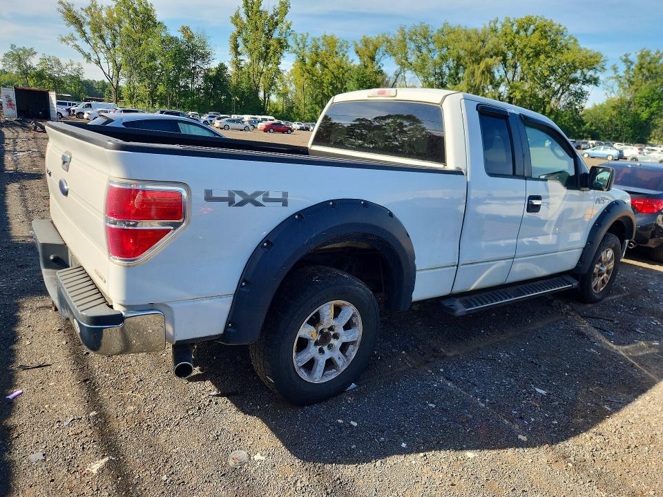 Photo 3 from auction – 2011 FORD F150 with VIN 1FTFX1EF8BFA28993