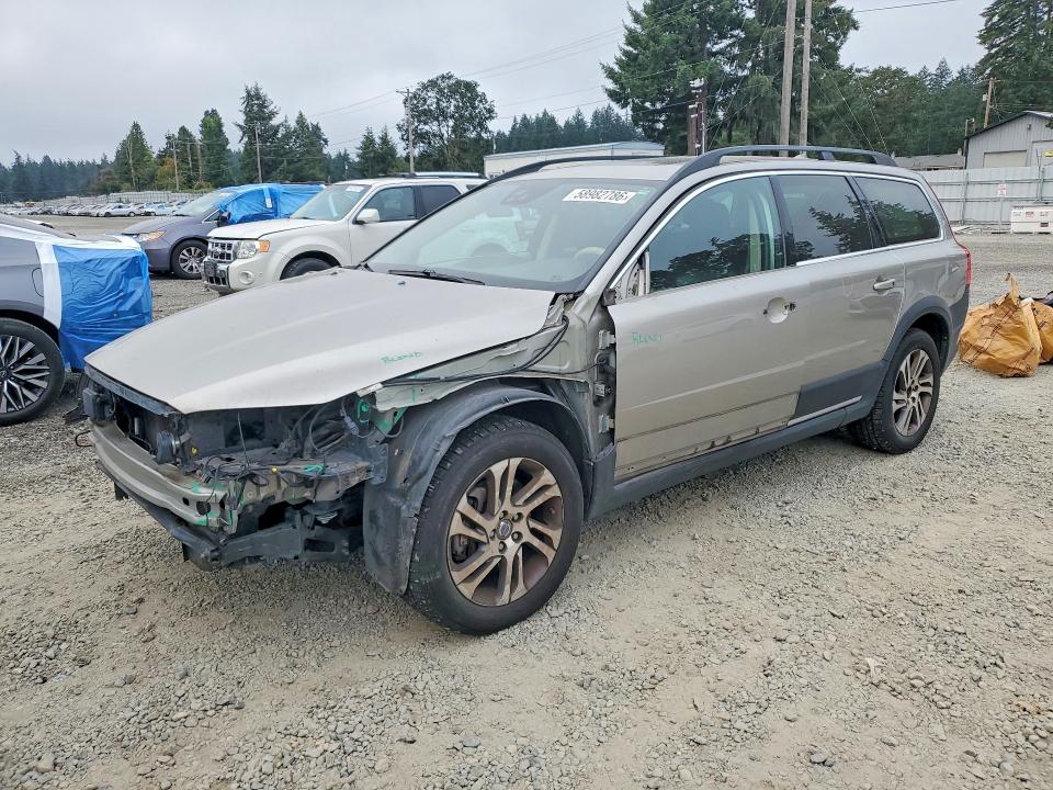 VOLVO XC70 2013 with VIN YV4952BZ4D1169385 - Photo from auction