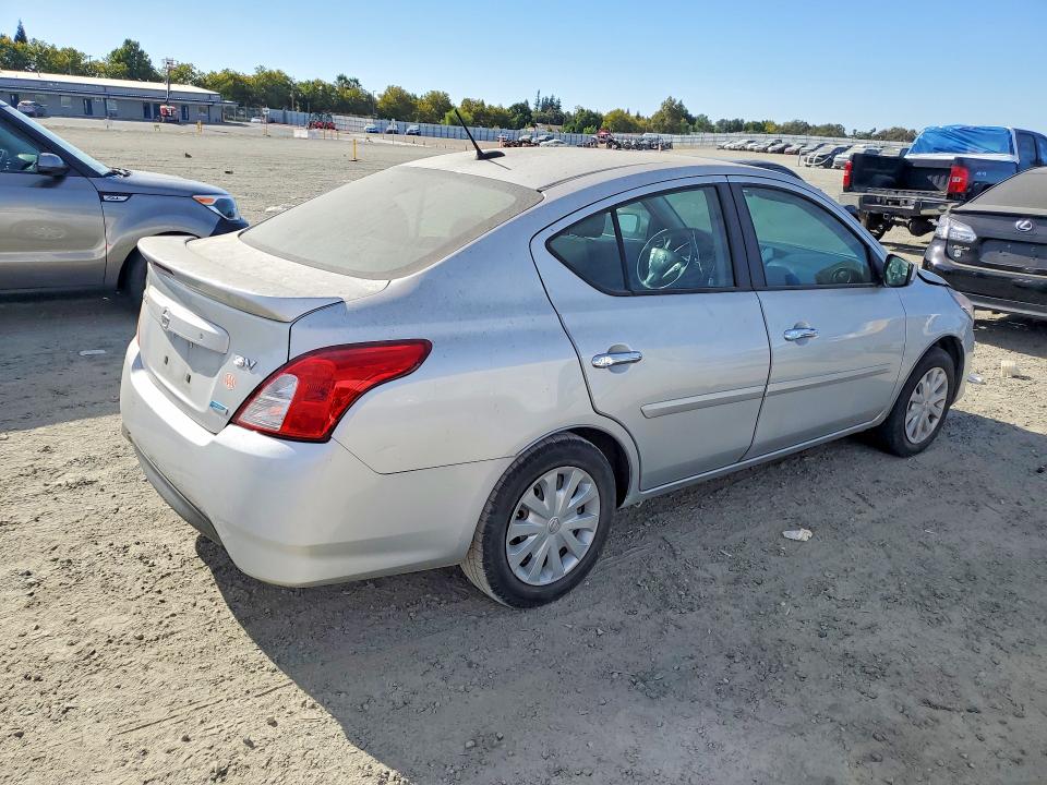 Photo 3 from auction – 2016 NISSAN VERSA with VIN 3N1CN7AP5GL857742