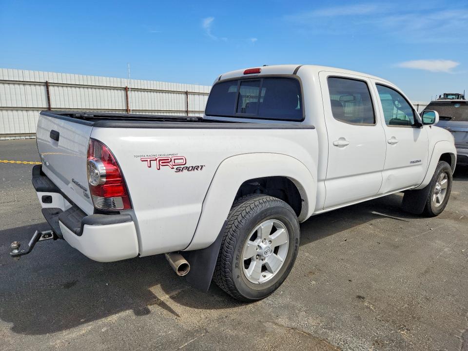 Photo 3 from auction – 2011 TOYOTA TACOMA with VIN 3TMJU4GN3BM113930