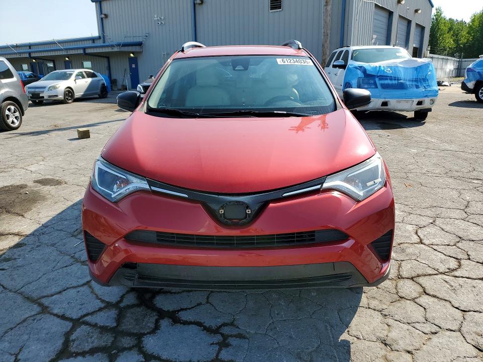 Photo 5 from auction – 2017 TOYOTA RAV4 with VIN JTMZFREV5HJ122339