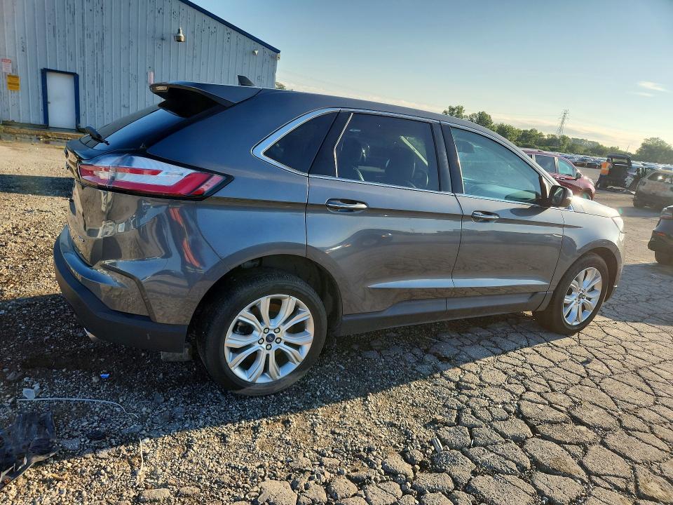 Photo 3 from auction – 2022 FORD EDGE with VIN 2FMPK4K92NBA55708