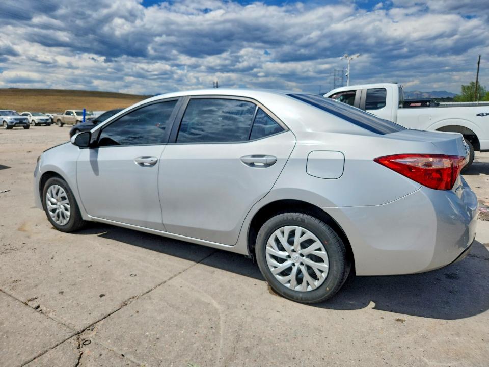 Photo 2 from auction – 2018 TOYOTA COROLLA with VIN 2T1BURHE0JC046291