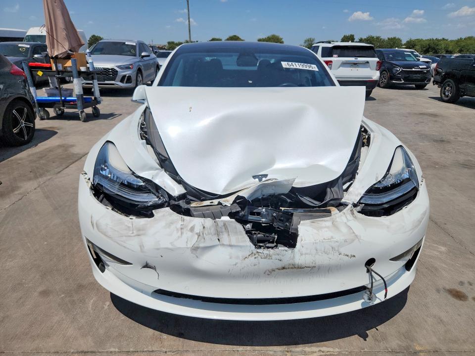 Photo 5 from auction – 2018 TESLA MDL Y 4D STD with VIN 5YJ3E1EA5JF040096