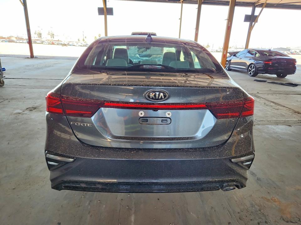 Photo 6 from auction – 2021 KIA FORTE with VIN 3KPF24AD2ME373373
