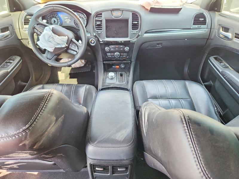Photo 8 from auction – 2023 CHRYSLER 300 with VIN 2C3CCABG5PH556058
