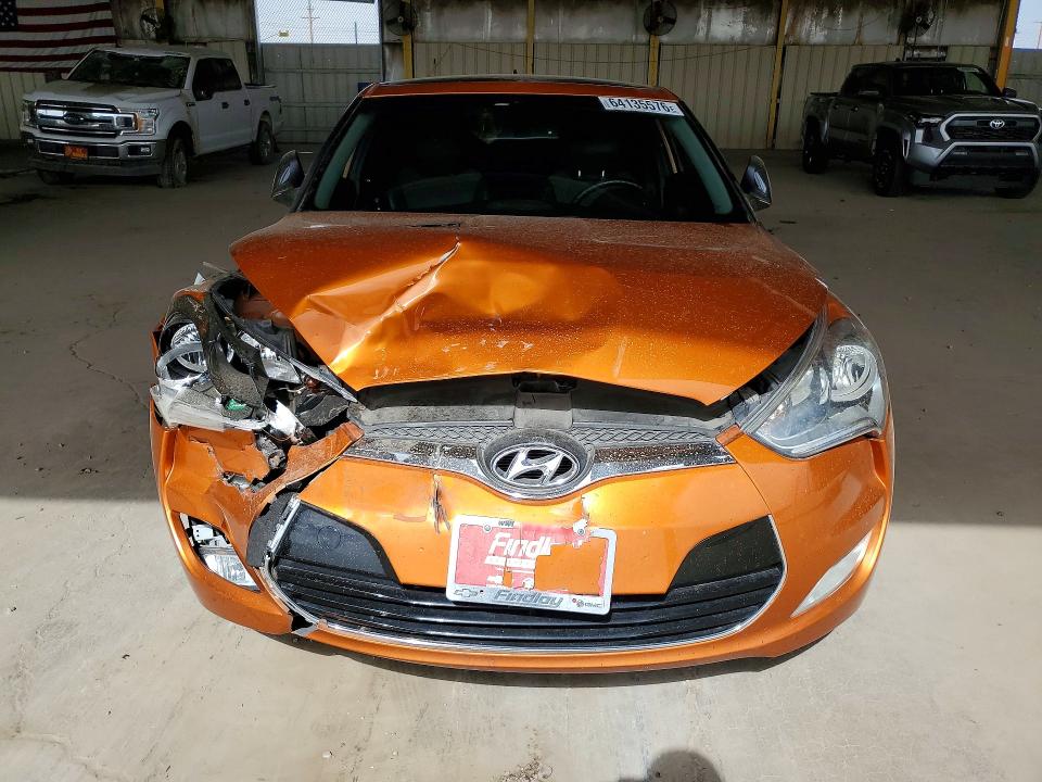 Photo 5 from auction – 2013 HYUNDAI VELOSTER with VIN KMHTC6AD6DU157406