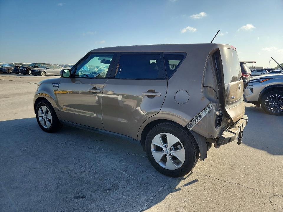 Photo 2 from auction – 2016 KIA SOUL with VIN KNDJN2A20G7290811