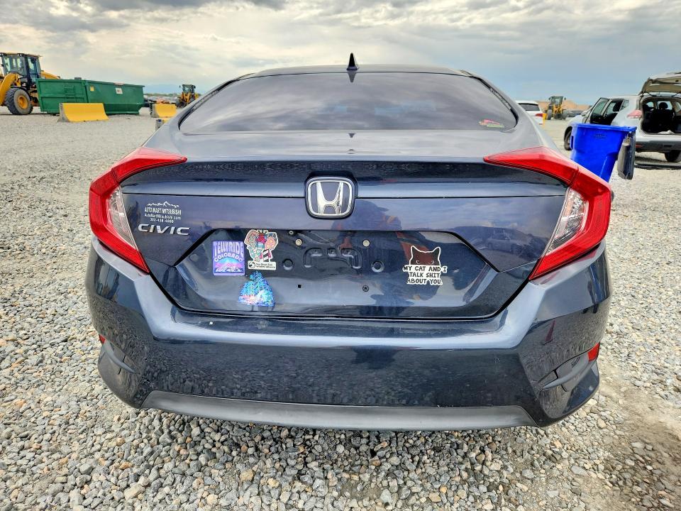 صورة رقم 6 من المزاد - 2017 HONDA CIVIC مع VIN 19XFC2F88HE058743