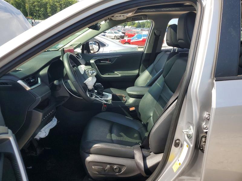 Photo 7 from auction – 2023 TOYOTA RAV4 with VIN JTMD6RFV2PD097051