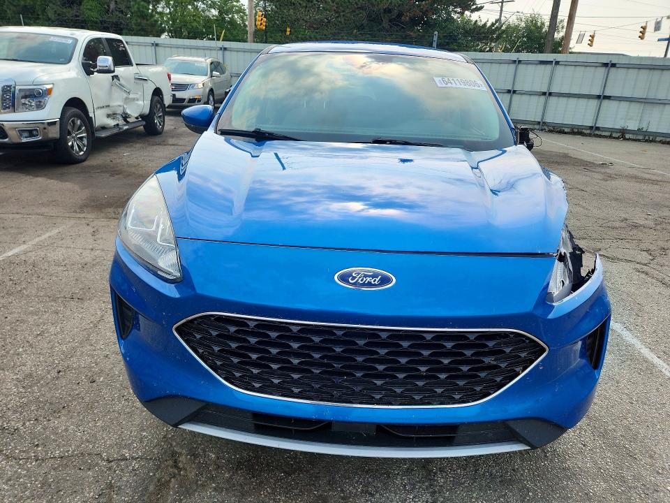 Photo 5 from auction – 2020 FORD ESCAPE with VIN 1FMCU0G67LUB62860