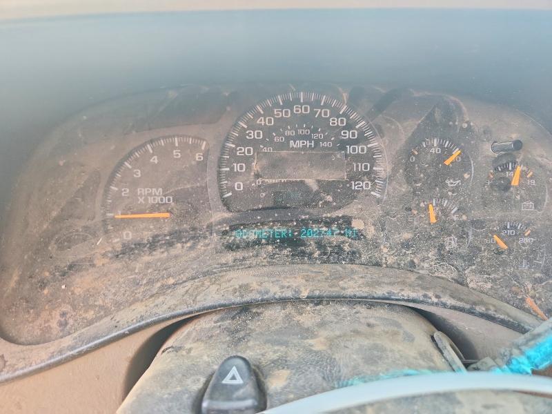 Photo 9 from auction – 2003 CHEVROLET SILVERADO with VIN 2GCEC19V731354771