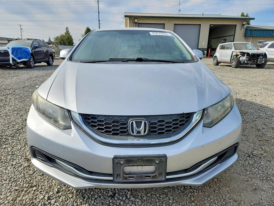 Photo 5 from auction – 2013 HONDA CIVIC with VIN 2HGFB2F5XDH593047