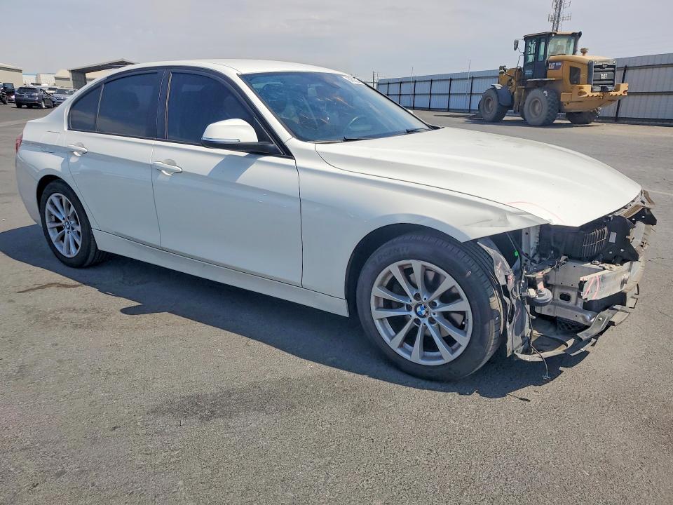 Photo 4 from auction – 2016 BMW 320 with VIN WBA8A9C58GK619078