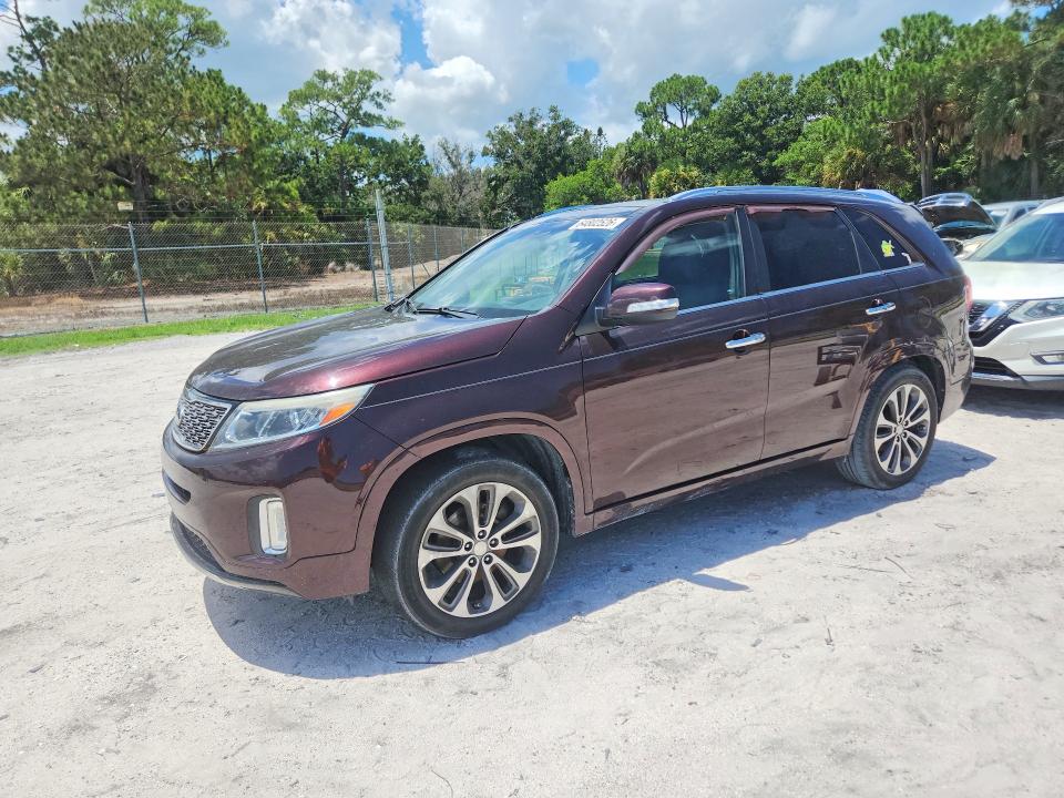 KIA SORENTO 2015 with VIN 5XYKW4A76FG649461 - Photo from auction