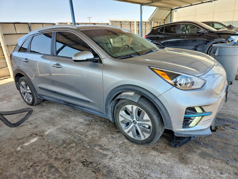 Foto 4 de la subasta – 2022 KIA NIRO EV con VIN KNDCC3LG5N5153885