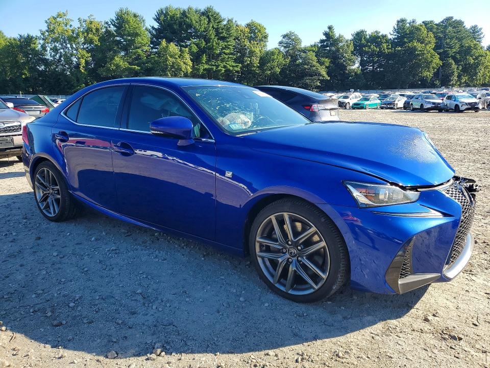 Foto 4 de la subasta – 2018 LEXUS IS con VIN JTHC81D24J5031018