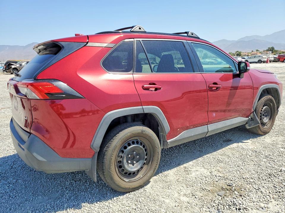 Photo 3 from auction – 2019 TOYOTA RAV4 with VIN 2T3K1RFV1KC014602